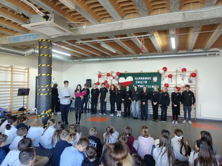 Narodowe Święto Niepodległości kl. 4-8